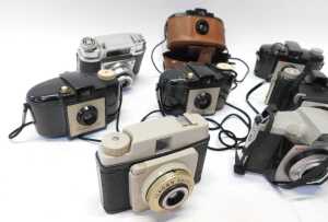 A group of Kodak Brownie 127 and other cameras, to include Ilford Sporte 4, Halina Achromat, etc.... - 3