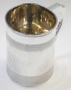 A George III silver tankard, with two bands of ribbed decoration, London 1804, 13.06oz, 11cm high. - 2