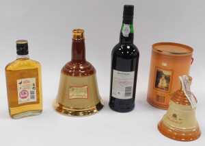 Alcohol, comprising Famous Grouse Whisky, 35cl, a bottle of Bell's Old Scotch Whisky, and... - 2