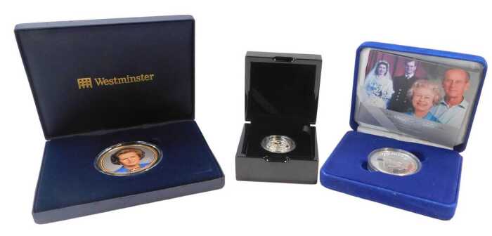 A Royal Mint 2025 silver proof sovereign, limited edition number 2974, boxed with certificate of...