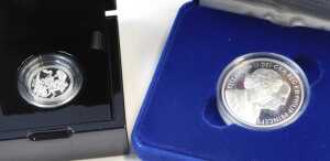 A Royal Mint 2025 silver proof sovereign, limited edition number 2974, boxed with certificate of... - 3