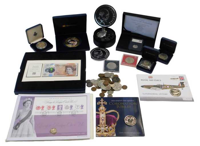 A group of commemorative and other coinage, to include a date stamp new 12-sided one pound date...