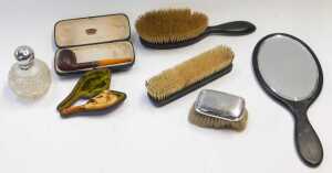 A group of small silver and other related items, to include an ebonised three piece dressing... - 4