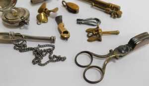 Bygones and collectables, to include a boat whistle, engraved John E White 1985, a miniature... - 4