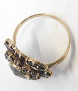 A 20thC garnet cluster ring, the central faceted garnet surrounded by twelve round brilliant cut... - 2