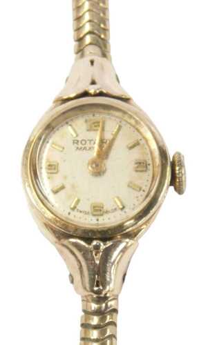 A Rotary Maximus 9ct gold cased lady's wristwatch, with a small silvered circular dial, 1cm wide,...