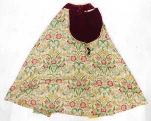 Ecclesiastical interest. A bishop's cope, heavily embroidered with flowers and birds in the... - 4