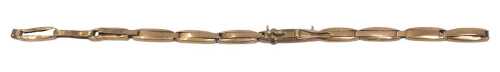 An expanding watch bracelet, yellow metal stamped 9ct, 14cm long, 3.5g.