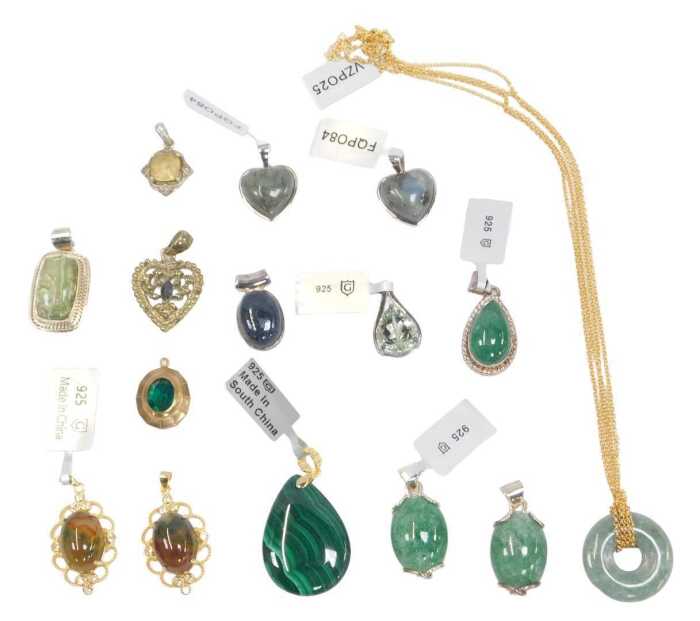 A selection of The Gem Company and Gems TV jewellery, to include a malachite pendant, jade style...