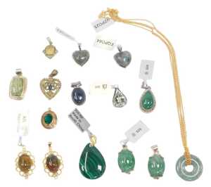 A selection of The Gem Company and Gems TV jewellery, to include a malachite pendant, jade style...