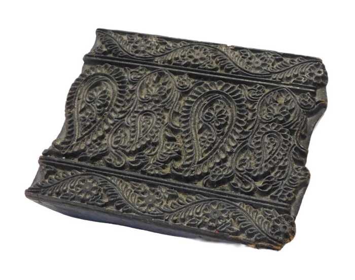 A wooden paisley printer's block, 14.5cm x 19cm.
