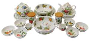 A group of Portmeirion Pomona pattern pottery, to include a teapot, breakfast bowls, fruit bowl,...