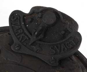 An early 20thC Husqvarna cast iron Marco stove, model no. 78, embossed with flowers, raised on... - 4