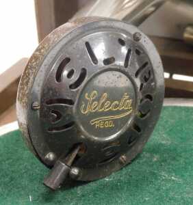 An early 20thC Decca brown leather cased gramophone, 21cm high, 24cm wide, 27.5cm deep. - 3