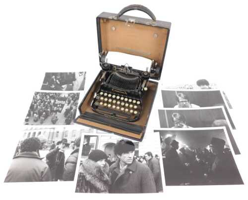 Reds (1981) movie interest, a vintage Corona typewriter as used by Warren Beatty, in carry case...