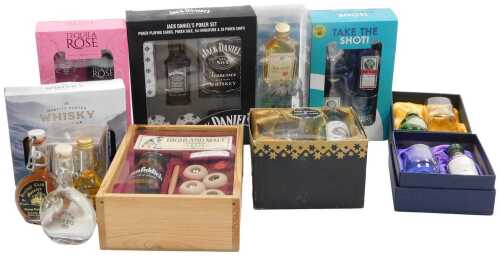 Various spirit presentation packs, to include Glenfiddich whisky, Tequila Rose, Jack Daniels,...