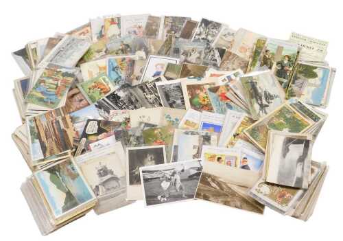 Postcards. Early 20thC and later topographical postcards, including views of the United States,...