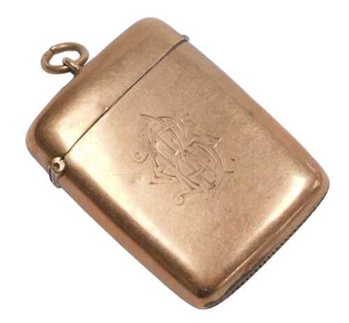 An Edward VII 9ct rose gold vesta case, monogram engraved, Birmingham 1901, 19.3g.
