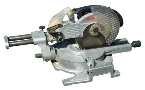 A Buson RK1109 11" electric mitre saw, with 1800 watt motor. Buyer Note: WARNING! This lot...