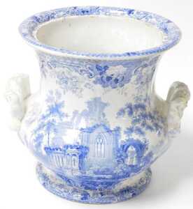 An early 19thC Ridgewood blue and white Verona pattern urn, of campana form, printed mark, 25cm... - 3