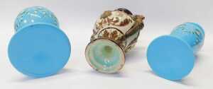 A late 19thC turquoise opaline vase, of baluster form, decorated with white daisies in coloured... - 3