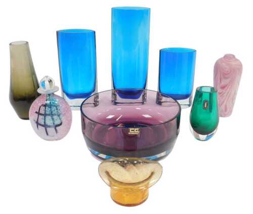 A group of decorative glassware, to include a scent bottle and stopper, of compressed form, in a...