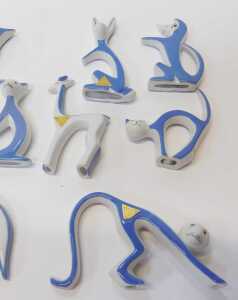A group of Royal Dux stylised animal figures, in white and blue glaze, to include a cat, 10cm... - 4