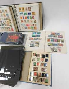 Philately. Various albums of used and unused world stamps, for the United States, Australia,... - 2