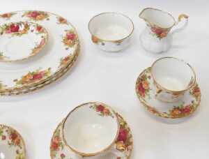 A Royal Albert porcelain Old Country Roses pattern part tea and dinner service, comprising five... - 2