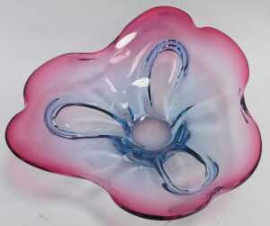 A Chribska glass dish by Josef Hospodka, in two-tone blue and pink, 36cm wide. - 2