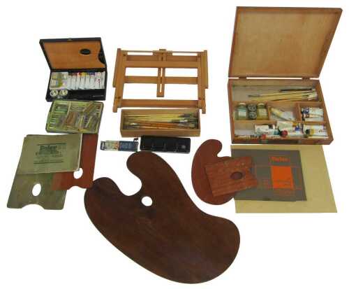 Artist-related items, to include a Winsor & Newton table easel, various paintbrushes, a...