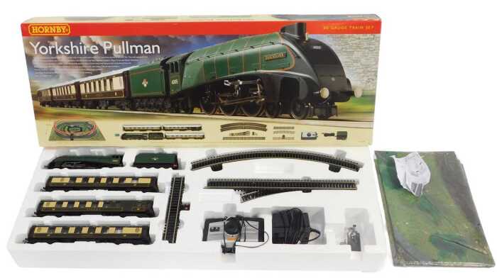 A Hornby Yorkshire Pullman OO gauge train set, R1136, boxed with outer packaging.