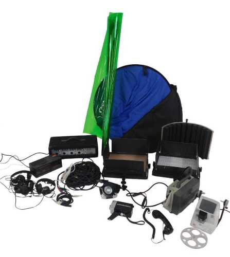 A Phonic Power Pod 408 mixer, serial number PAA0BA0144, together with various cabling,...