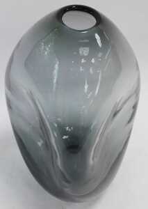 A Modernist smoked grey bubble vase in the manner of Holmegaard, with pinched sides, 30cm high. - 2