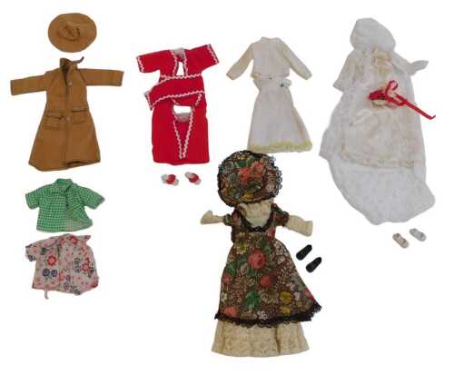 Pedigree Sindy outfits and accessories, including 44342 Sindy Summer Night Set, 44337 Autumn...