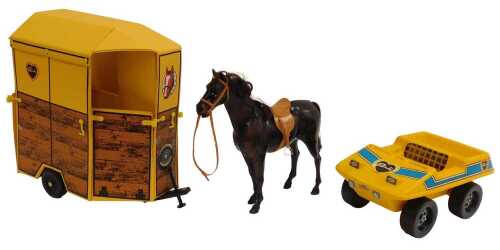 A Pedigree Sindy dune buggy, and a horse box with horse and other accessories. (1 box)