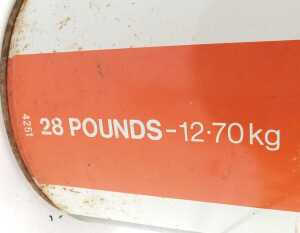 An Agri Castrol one quart oil jug, and an Agri Castrol grease tin. (2) - 9