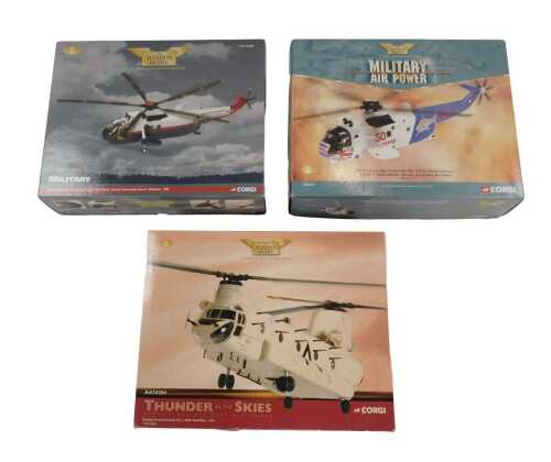 A Corgi Aviation Archive 1:72 scale Thunder in the Skies Boeing-Vertol Chinook helicopter, a...
