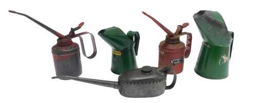 Various oil cans, including a Halford half pint can, a Castrol one pint can, Force Feed oil can,...