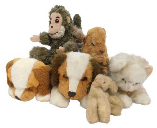 Various soft toys, including beagle, squirrel, Dean's recumbent cat, etc. (1 box)