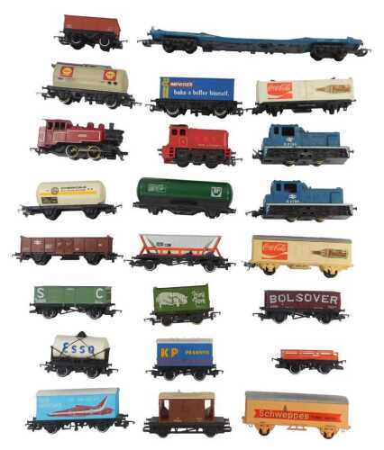 Lima Hornby and other OO gauge locomotives and rolling stock, including an Esso tanker, Shell...