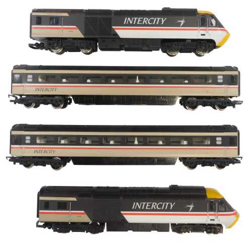 Hornby Class 43 HST power and dummy cars, and two coaches in Inter-City swallow livery. (4)