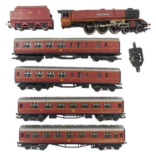 Hornby Princess Coronation Class locomotive Duchess of Sutherland, 4-6-2, 6233, LMS crimson...