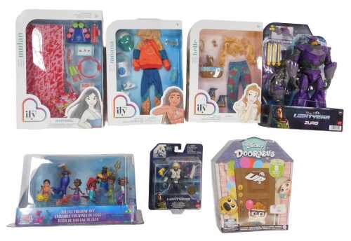 A Disney Junior Aerial Deluxe figurine set, together with Disney Doorables figures from the...