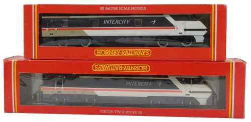 Hornby OO gauge Class 91 Electra high speed locomotive 91001, and a BR Mk4 driving van trailer...