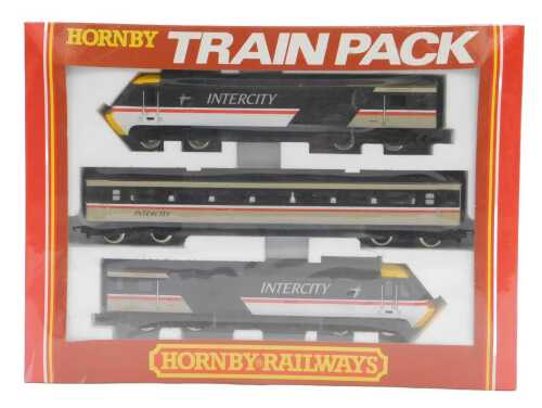 A Hornby OO gauge Class 43 HST train pack, including 43046 car, 43119 dummy car, and coach No....