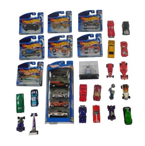 Mattel Hot Wheels Bugatti Type 50 1932, Ferrari 308, Plymouth Barracuda 1970, a Dragon Wagons...