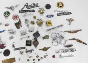 Various motoring related badges, including AA badges, RAC badges, Austin badge, Perkins Diesel... - 3