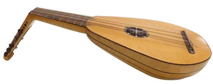 A late 20thC lute, by Lancelot H Clarke, Morpeth, 1990, with fifteen strings.