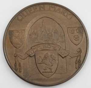 A RMS Queen Mary bronze commemorative medal, for her maiden voyage in 1936, commissioned from... - 3